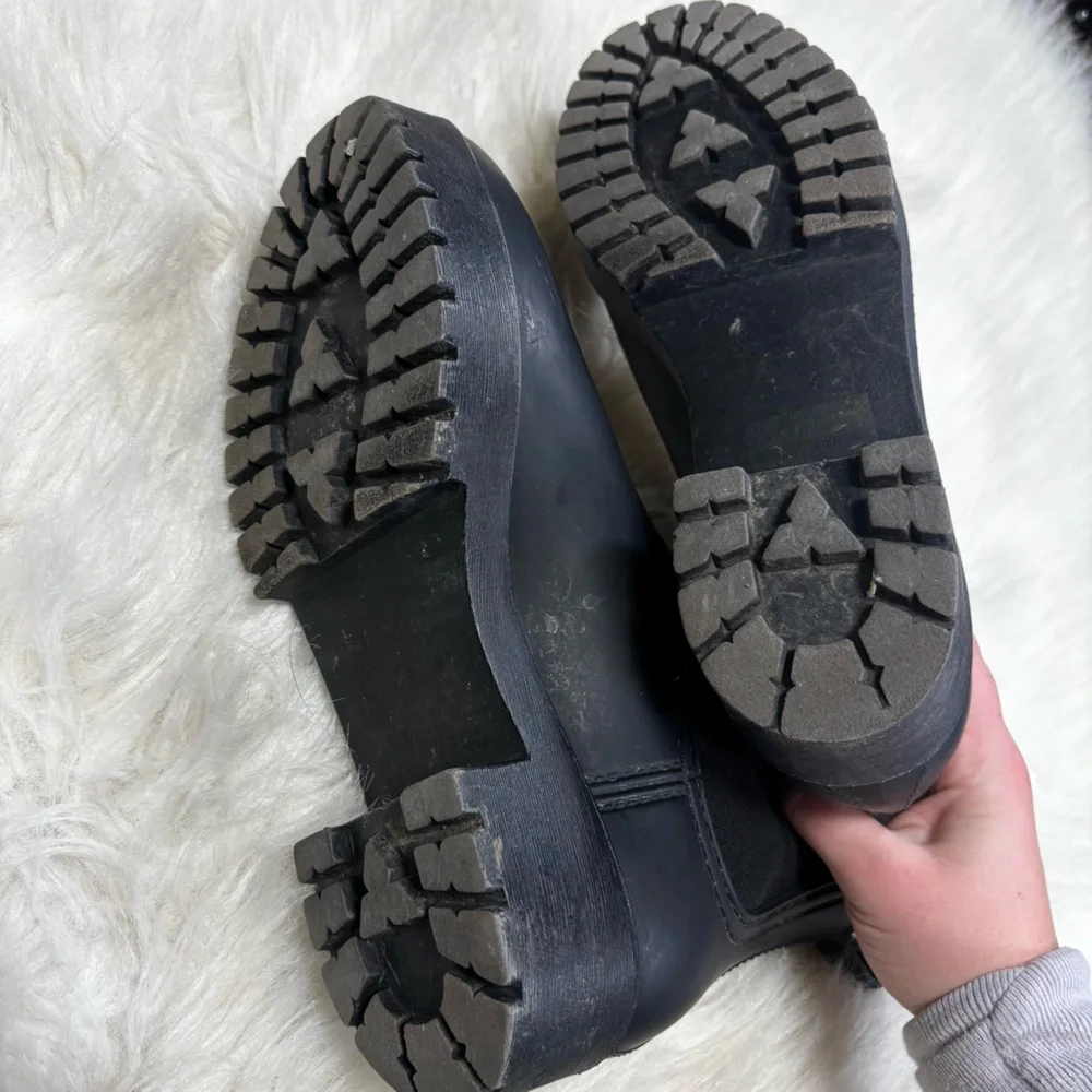 Jeffrey Campbell Black Chelsea Short Rubber Rain Boots size 6